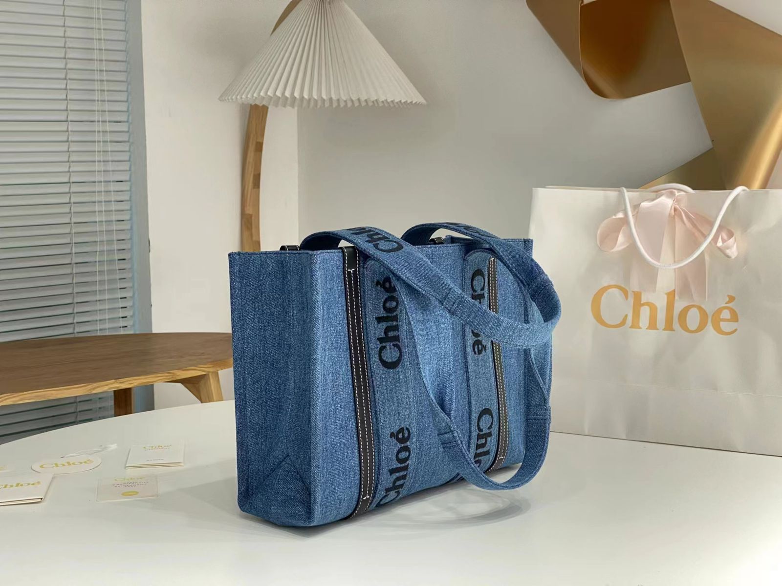 93d364d6-d896-4c06-a7b7-bba1e6352d86 BLUE TOTE - Image 1