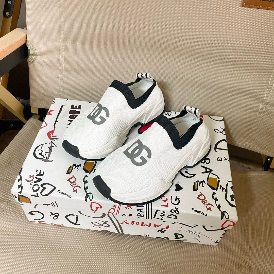 White shoes White shoes