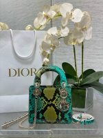 medium size hand bag - Image 11