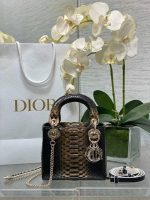 medium size hand bag - Image 8