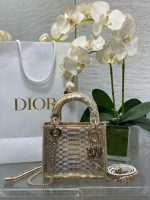 medium size hand bag - Image 9