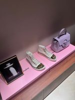 Women's Gold Five-Toe Cross-Tied Lace-up High-top Sneakers - Image 4