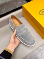 Tod's Gommino Penny Loafer