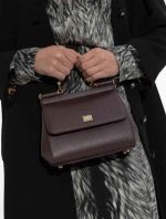 Black mini handbag with gold chain, - Image 5