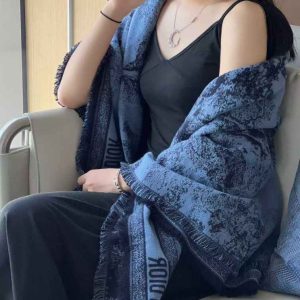 Luxury silk wool scarf with toile de jouy print for women