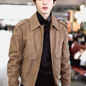 Luxury men’s beige designer jacket with pockets and button detailing