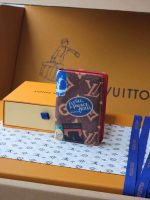 Travel Print Wallet – Stylish Designer Accessory - Image 3