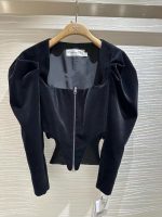 Chic Black Velvet Top with Puffed Sleeves - Image 3
