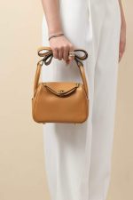 Stylish Mini Handbag with Detail - Perfect for Any Occasion