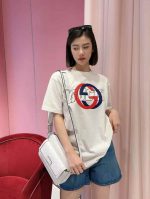 Stylish White Crossbody Bag for Everyday Use - Image 4