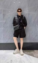 Stylish White Crossbody Bag for Everyday Use - Image 7