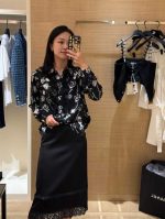 Elegant black printed shirt for women, stylish long sleeve casual wear