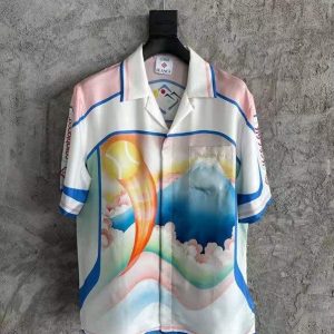 Trendy short-sleeve shirt with a unique pattern, ideal for casual wear.