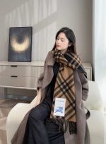 Stylish Luxury Scarf for Women  with Elegant Design - Image 3