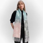 Luxurious Gradient Scarf for Stylish Comfort