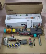 ordless vacuum cleaner with advanced detection technology for efficient cleaning