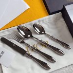 Luxury Gold Stainless Steel Cutlery Set – Premium Dining Utensil Set (4 Pieces)