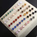 Women's Clover Stud Earrings – Premium Floral Design